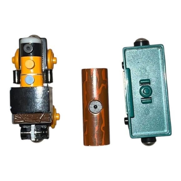 Thomas & Friends Wooden Railway Dash & Jumping Jobi Wood Car Set 2010 - Picture 6 of 7